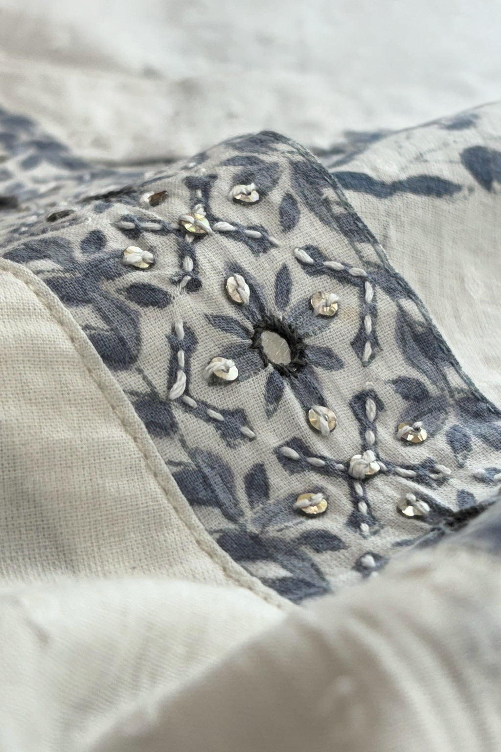 Rosheen Safeena Sanganeri Kurta