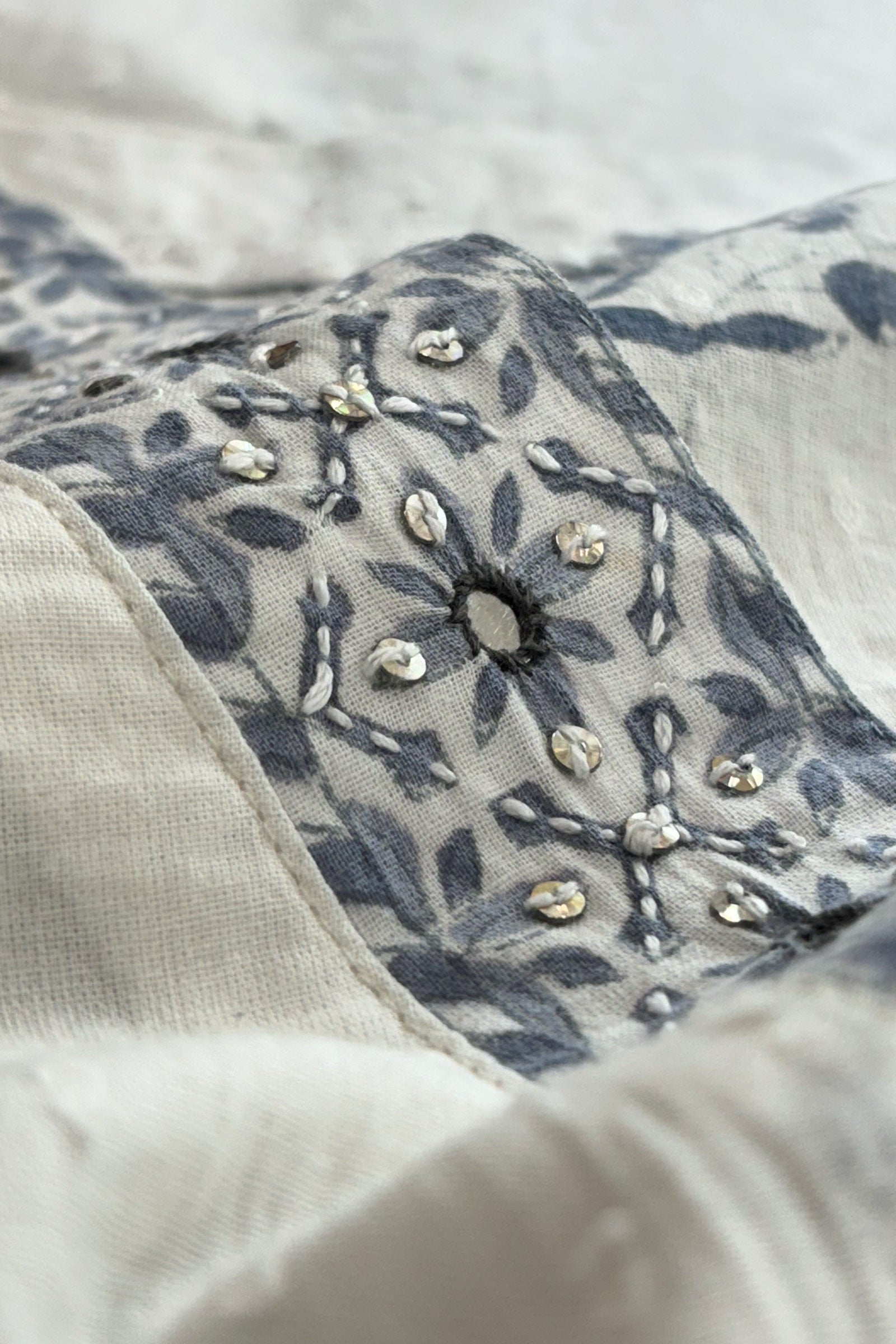 Rosheen Safeena Sanganeri Kurta