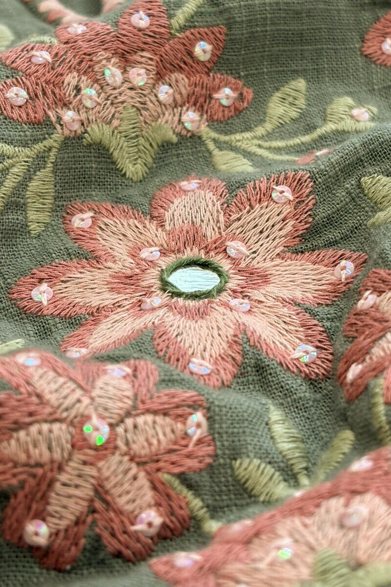 Mehraab Siya Kurta