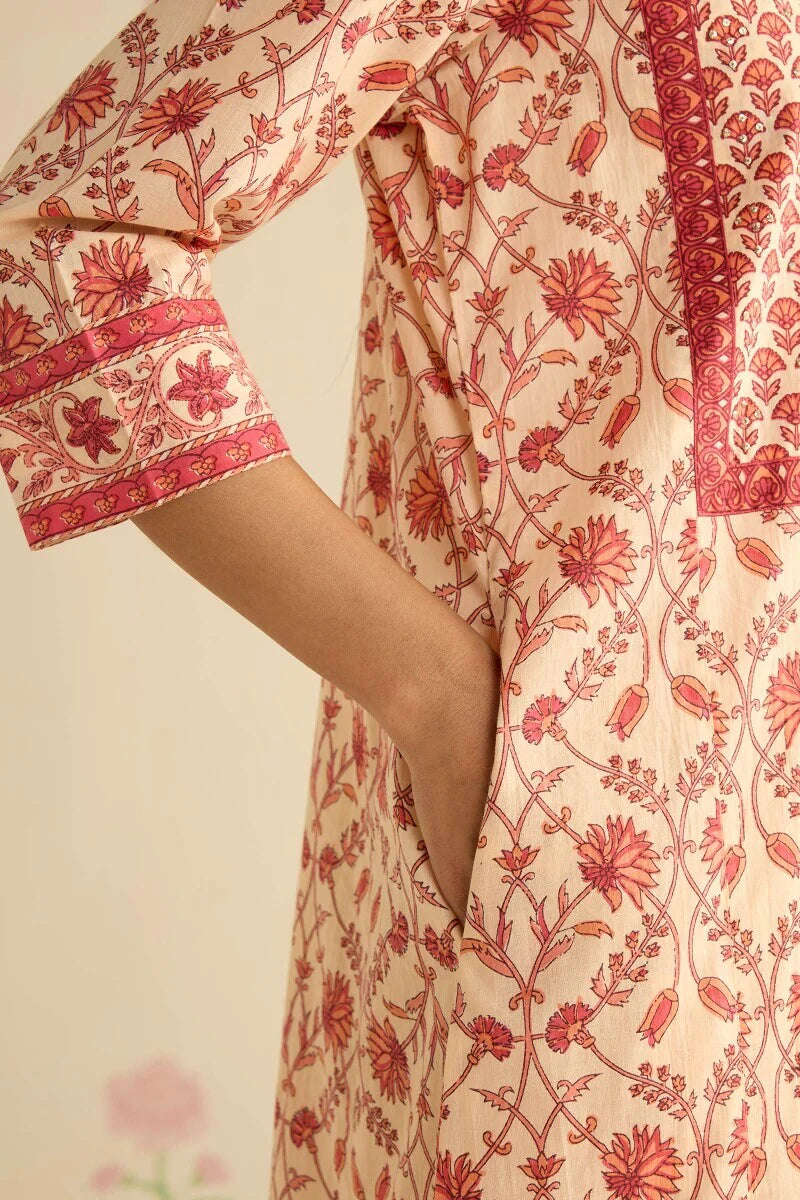 Surplus: Gulraiz Mahi Kaftan