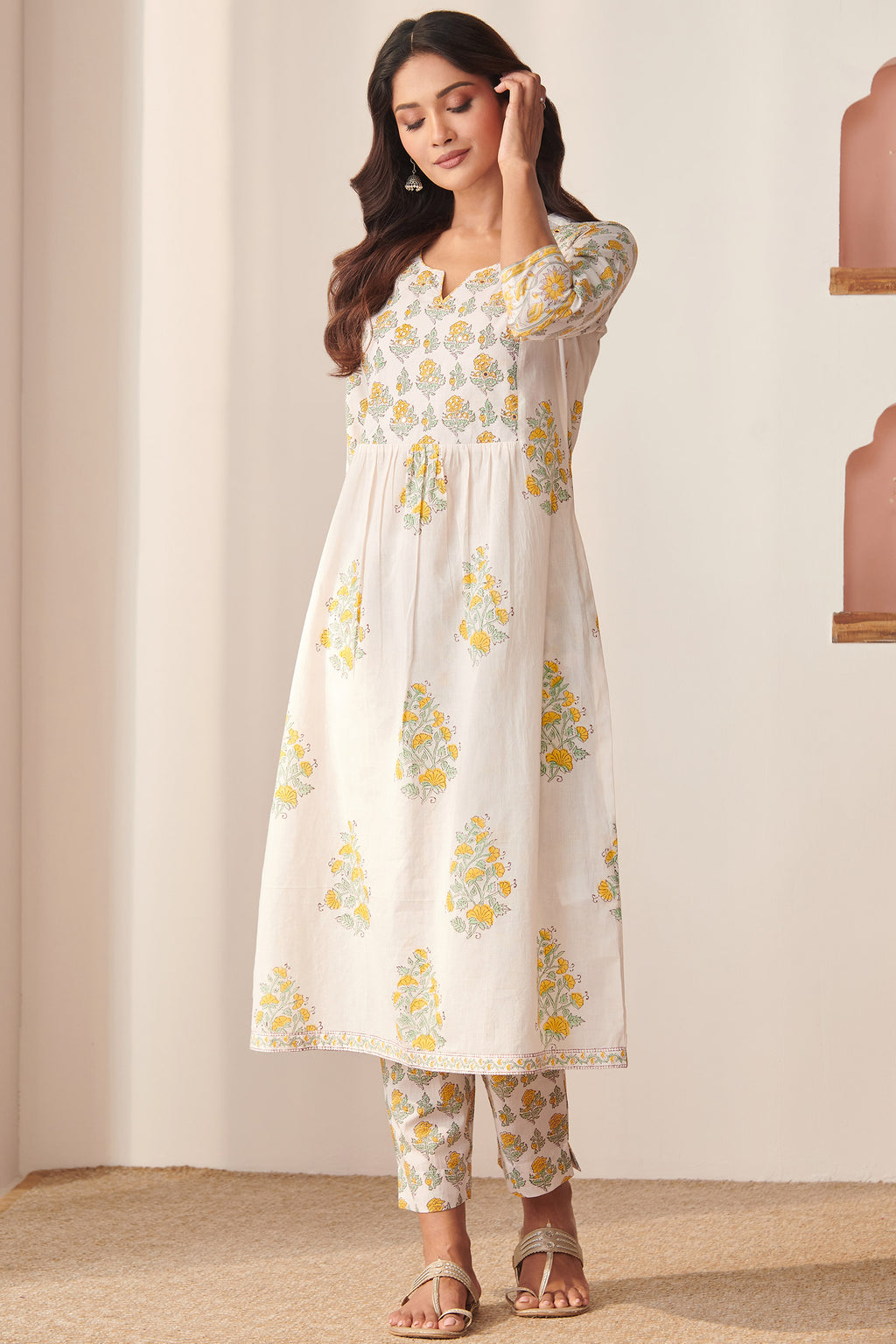 Roz Meher Omaira Sanganeri Kurta