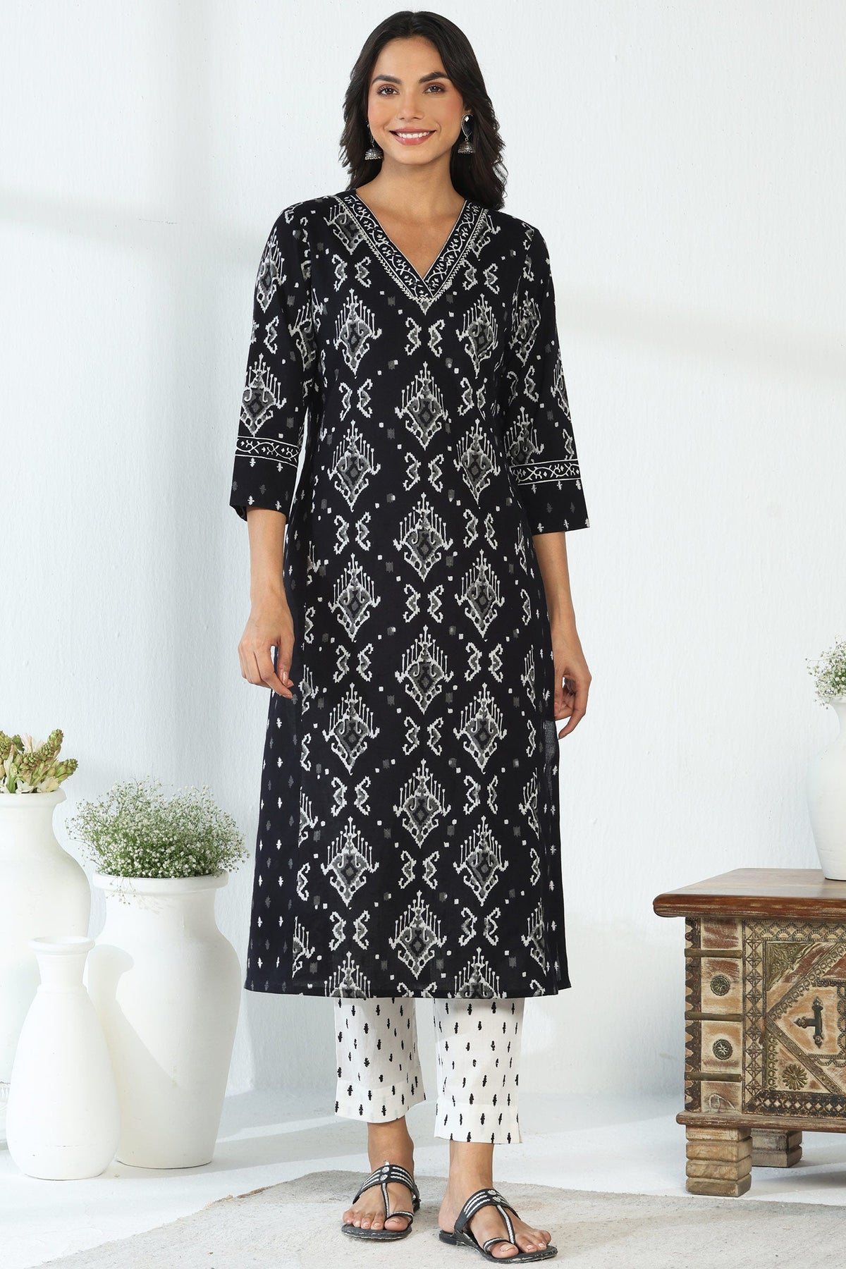 Surplus: Mumtaz Farhin Sanganeri Kurta
