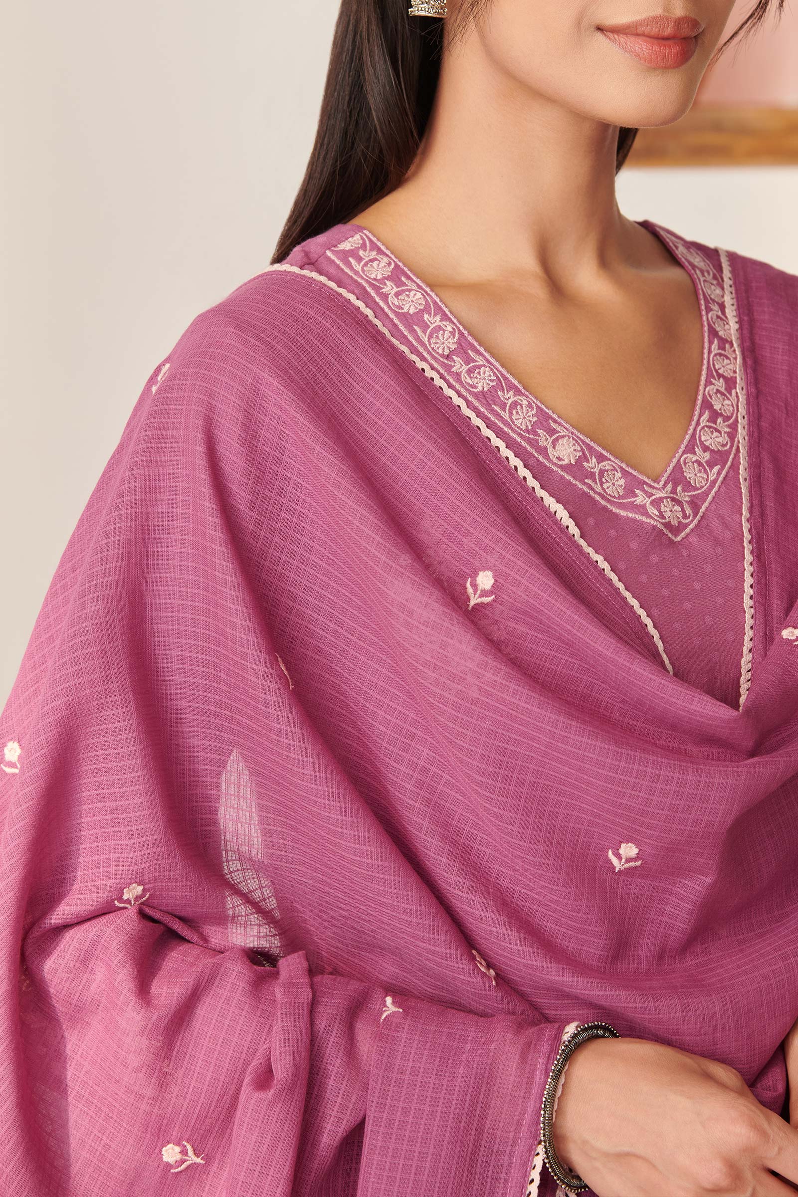 Mehraab Nisa Purple Dupatta