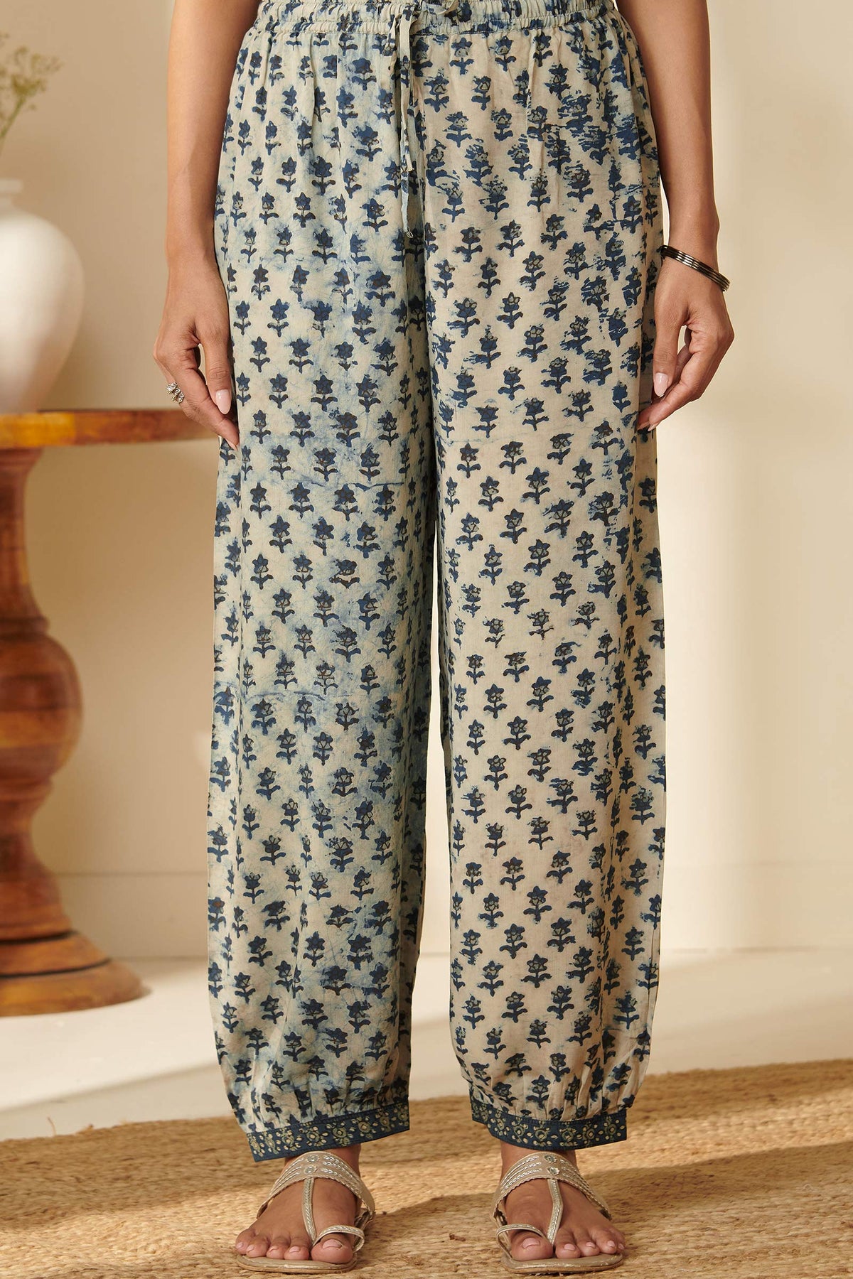 Sehra Saira Akola Izhaar Pants