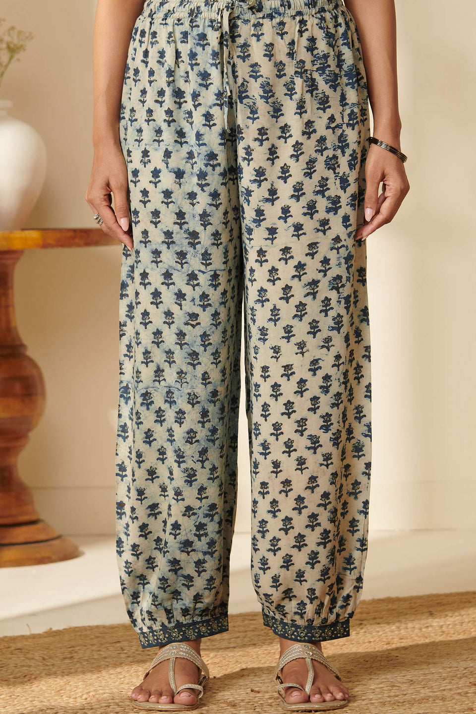 Sehra Saira Akola Izhaar Pants