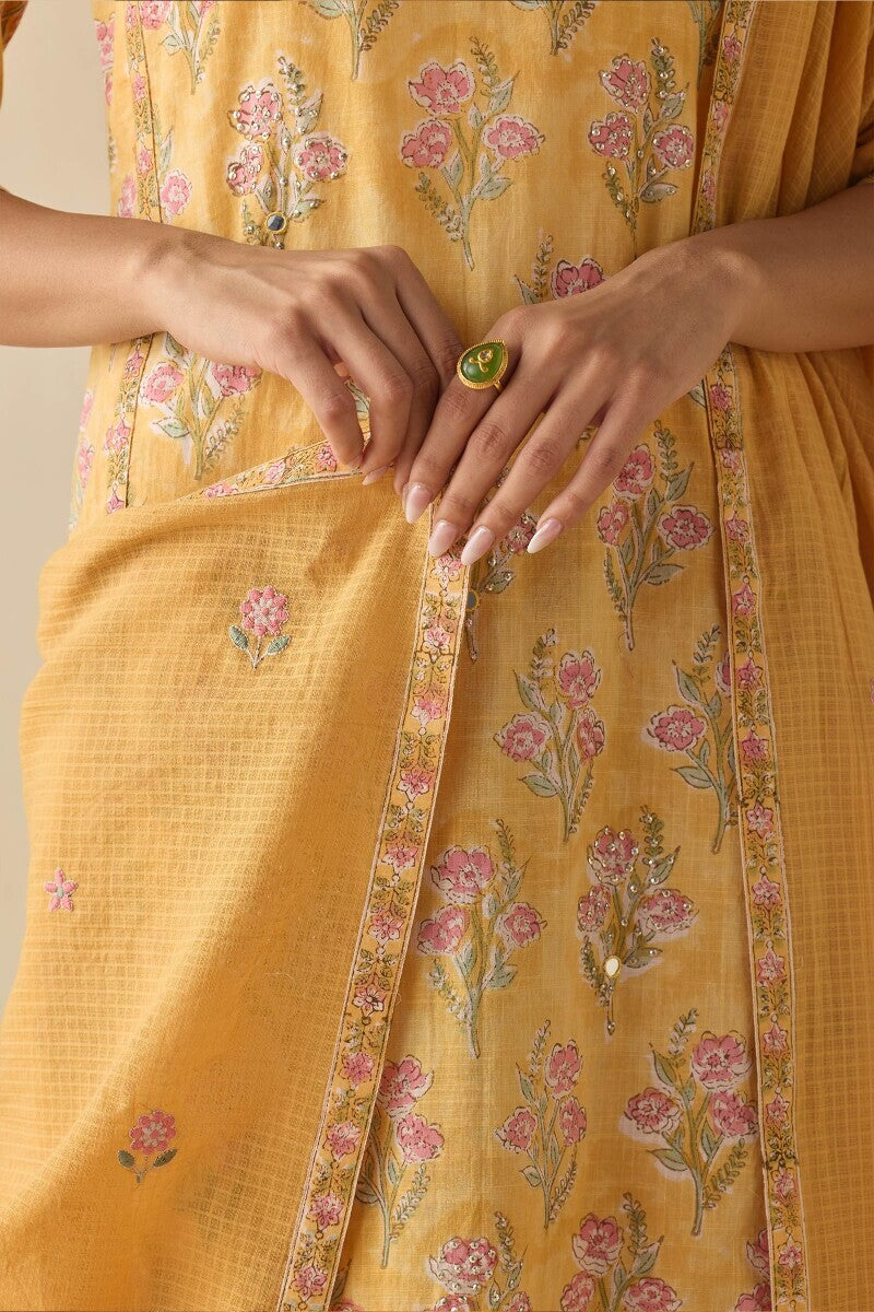 Gulraiz Suhana Dupatta