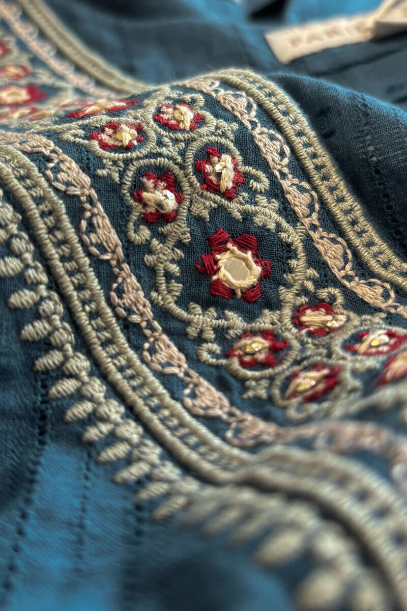 Surplus: Mehraab Ishrat Kurta