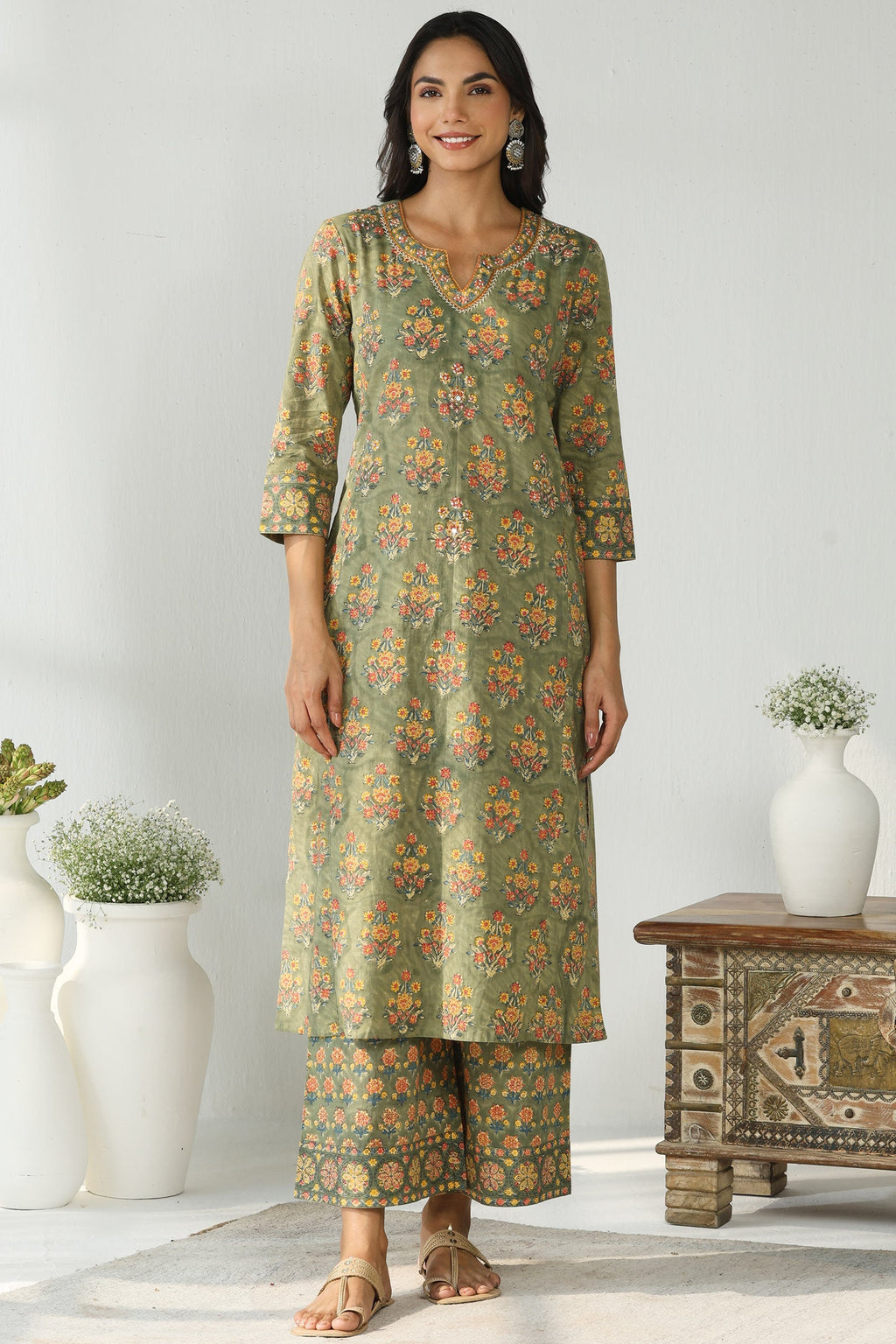 Surplus: Nayanjal Inaya Sanganeri Kurta