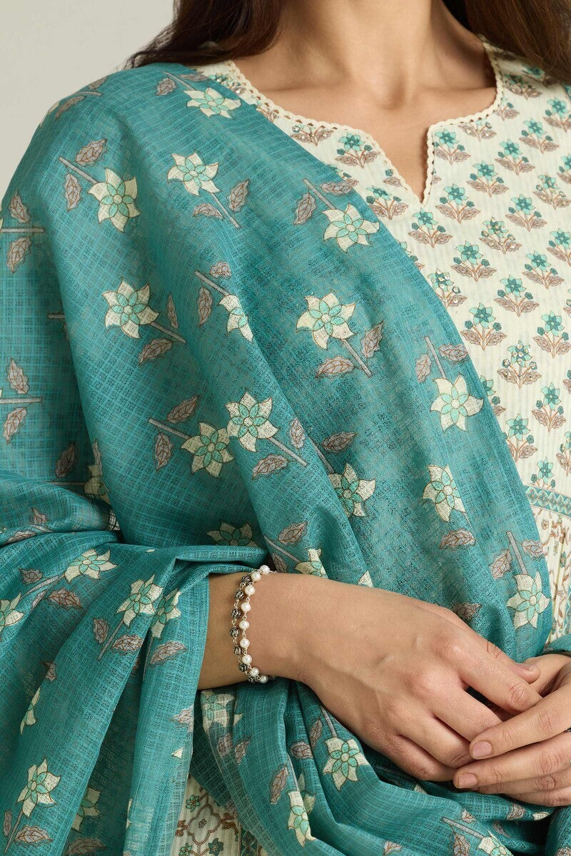 Nazmin Dupatta