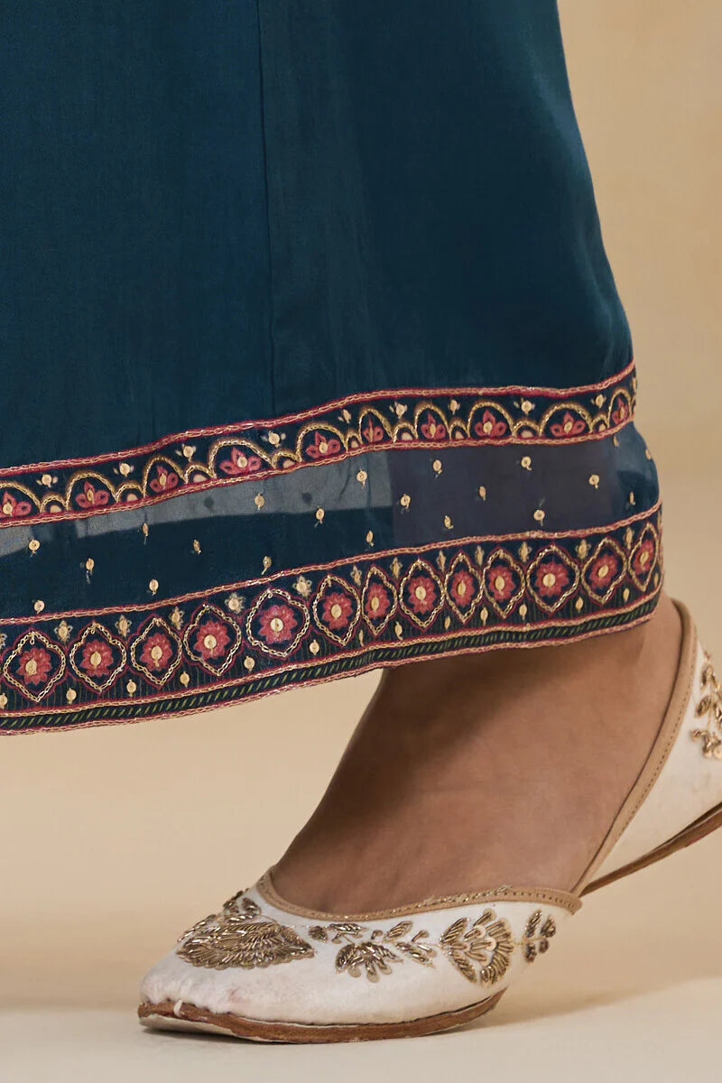 Surplus: Mehrunissa Yasmin Palazzo