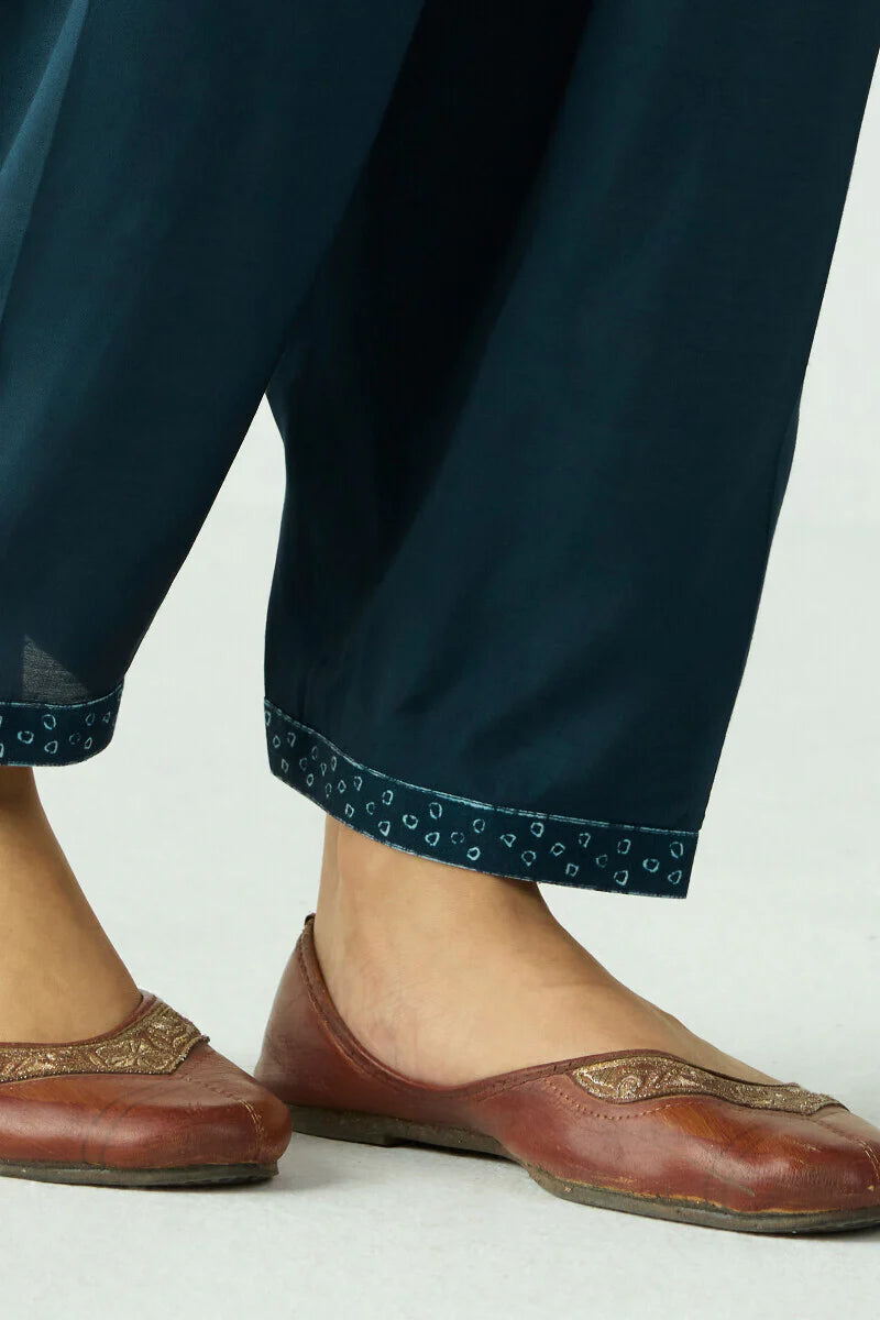 Surplus: Rangrez Nisha Salwar