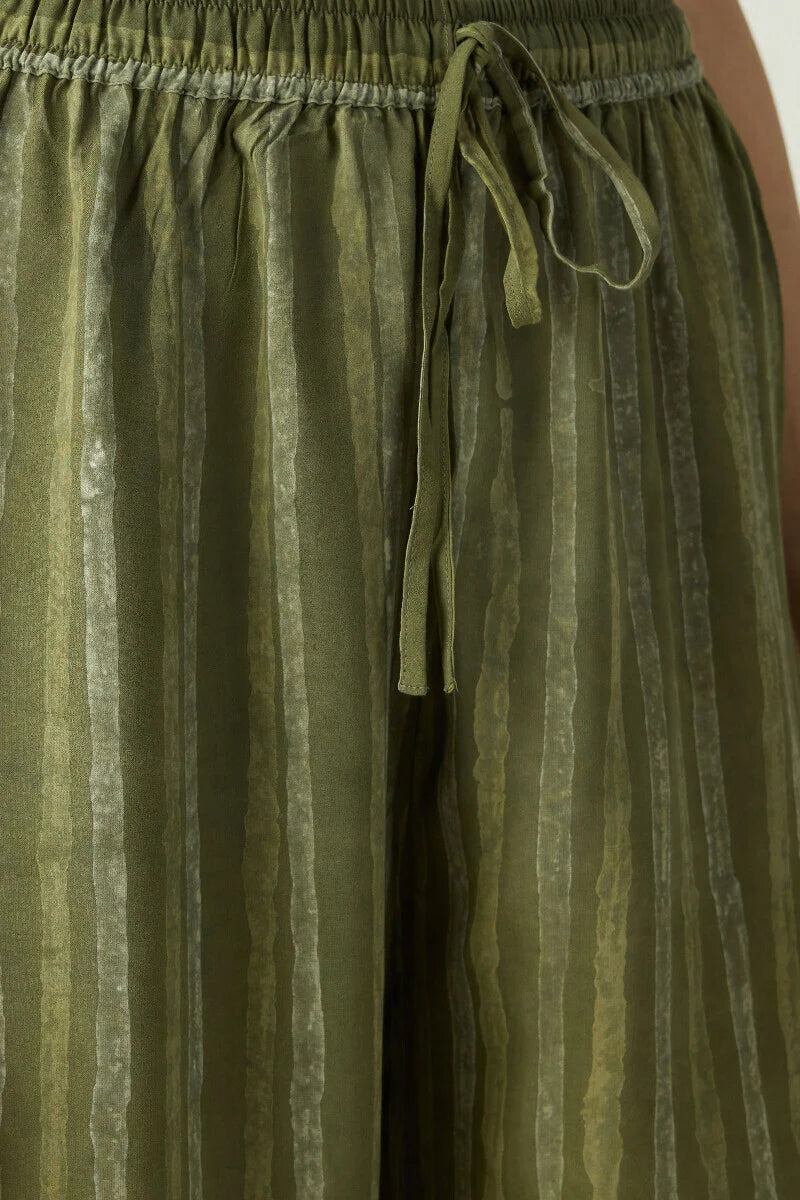 Surplus: Sehra Zarah Green Dabu Farsi