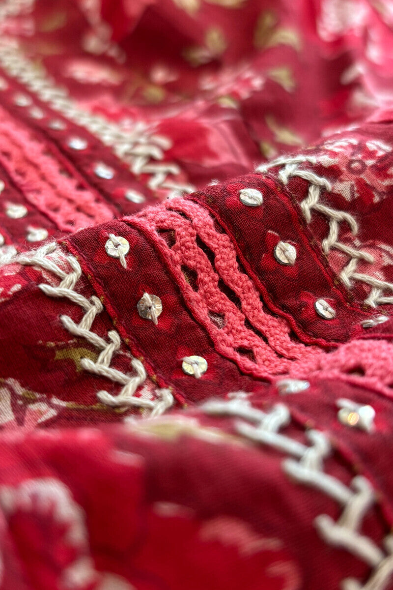 Gauhar Farzana Kurta