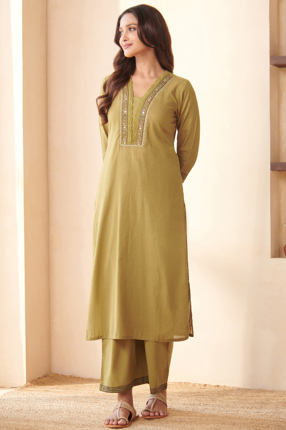 Sehra Asma Ajrak Kurta