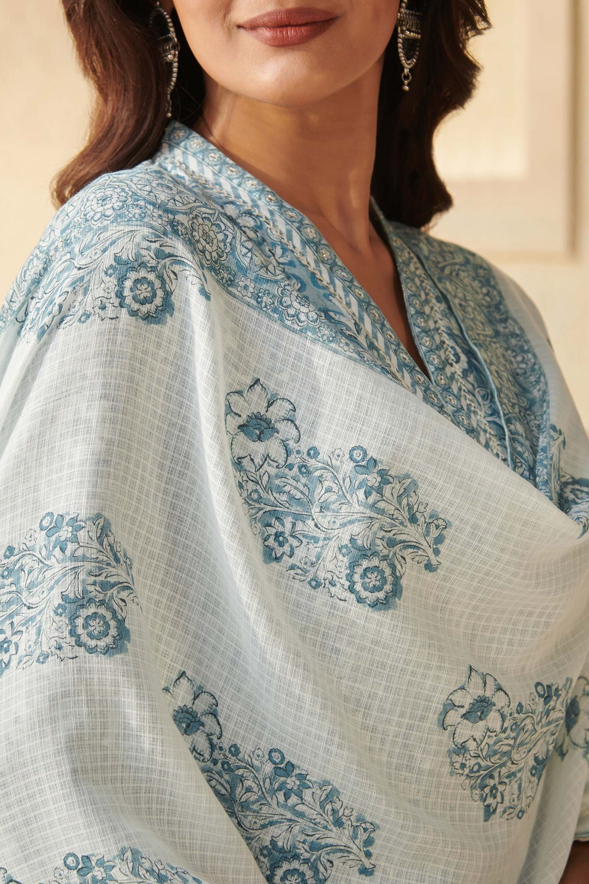 Neelofar Alaya Dupatta