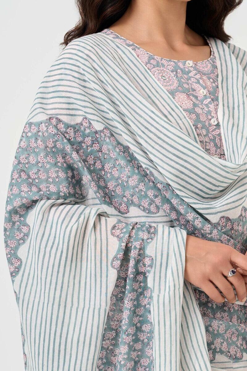 Neelofar Zohra Dupatta