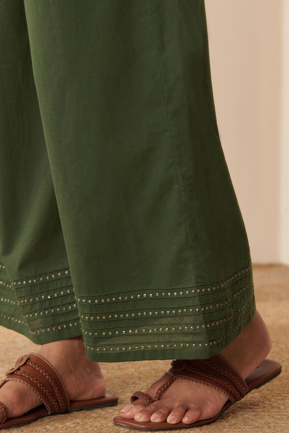 Roza Forest Green Farsi