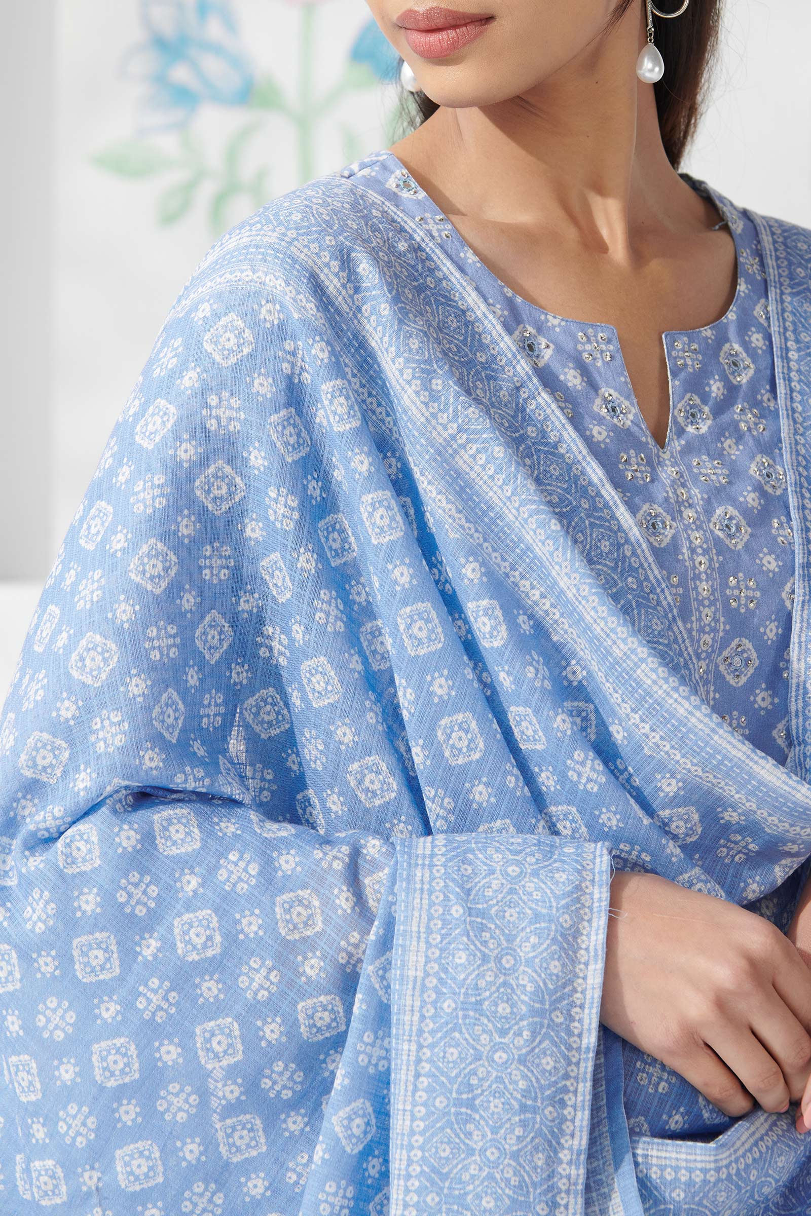 Surplus: Rangrez Amarya Dupatta