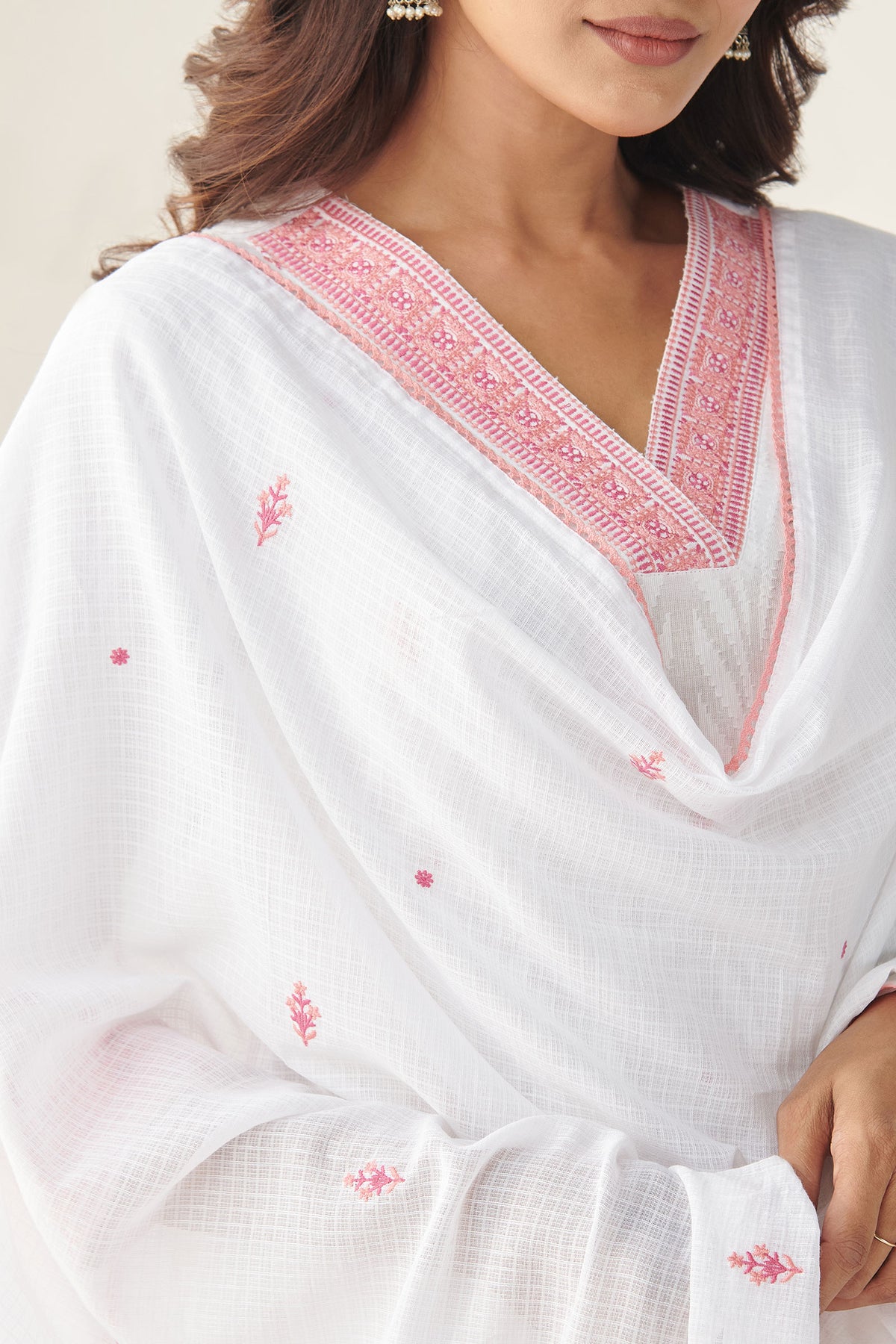 Mehraab Mahira White Dupatta