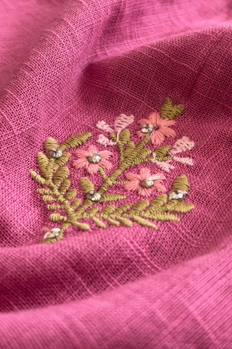 Surplus: Mehraab Aafiya Kurta