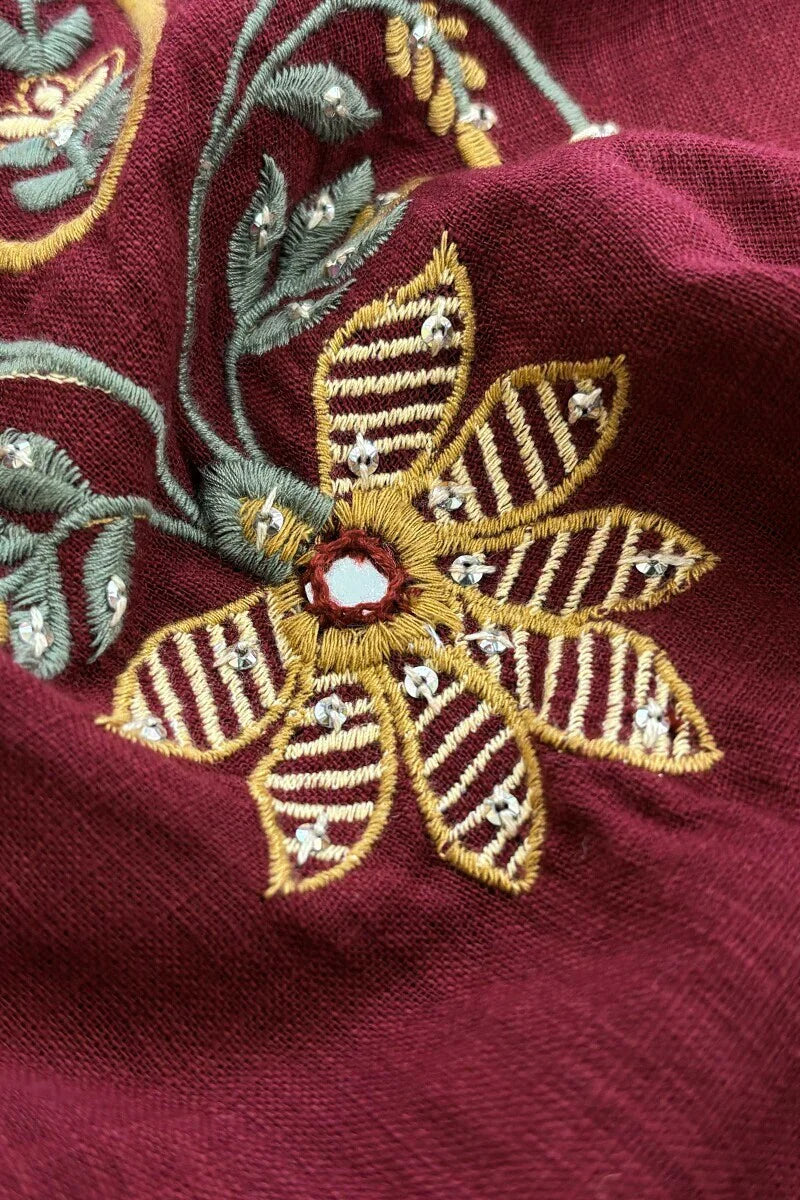 Surplus: Mehraab Saima Kurta