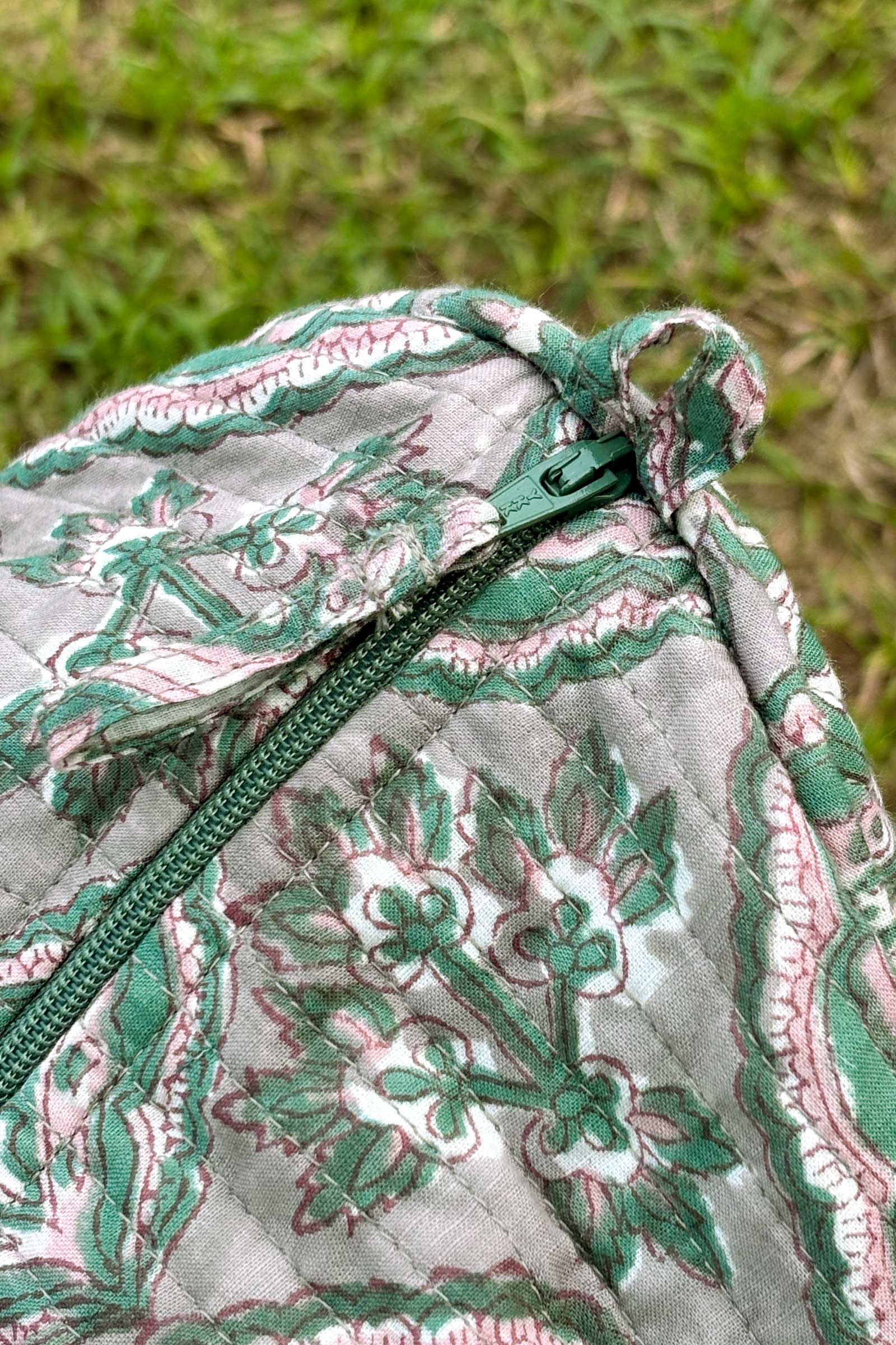 Roza Falak Holdall Bag