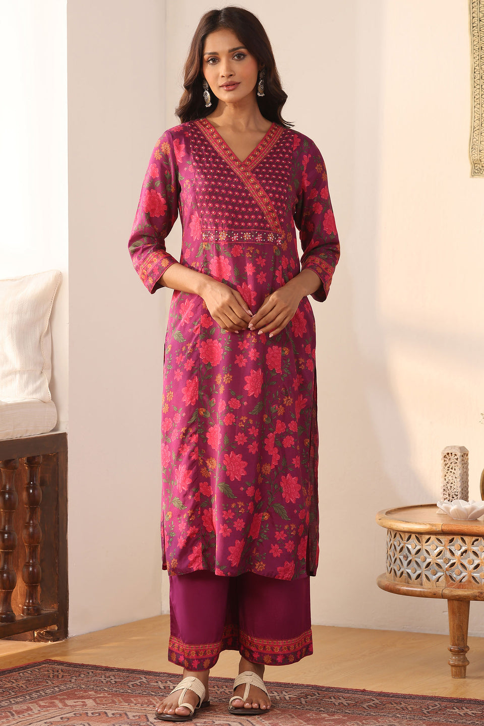 Mahnoor Kiara Kurta