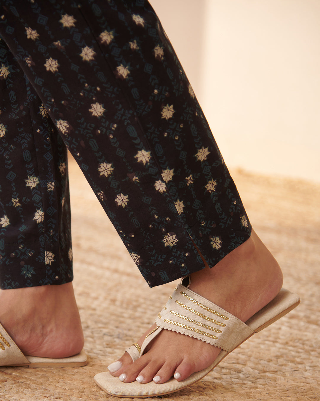 Sehra Zoya Bagru Dabu Narrow Pants