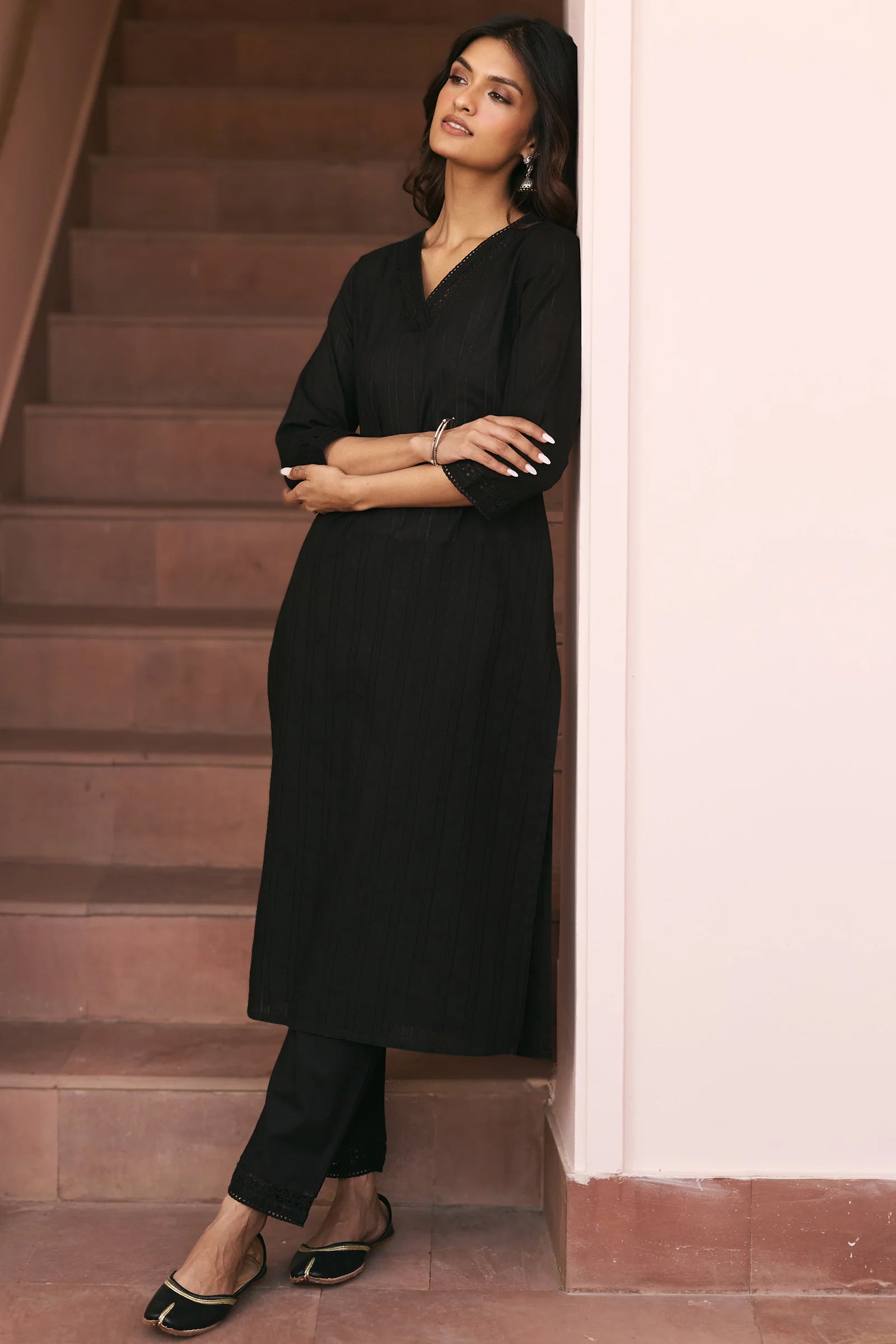 Surplus: Roza Sehr Black Kurta