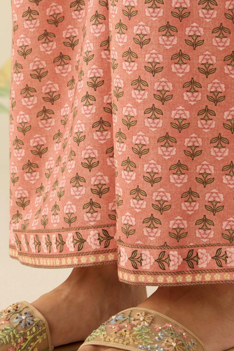 Gulraiz Gulbahar Farsi