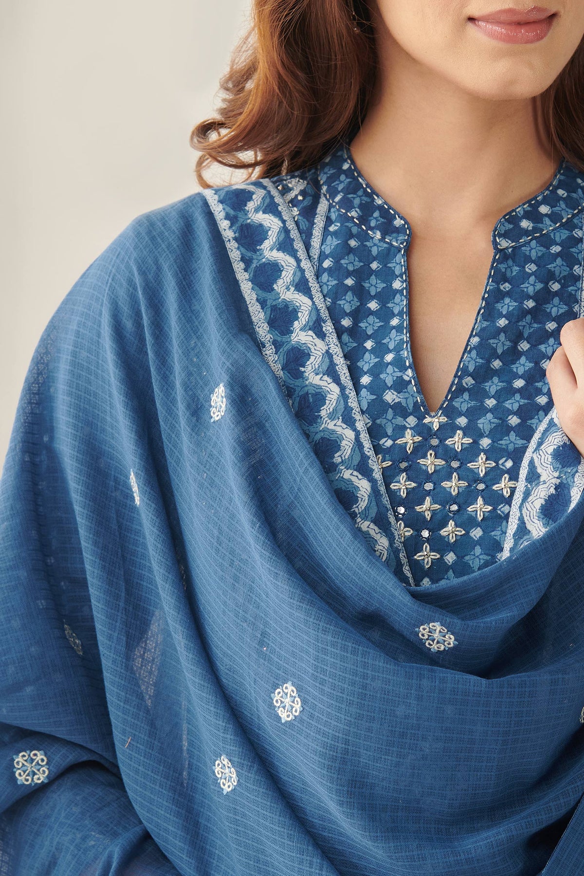 Sehra Nusrat Indigo Dupatta