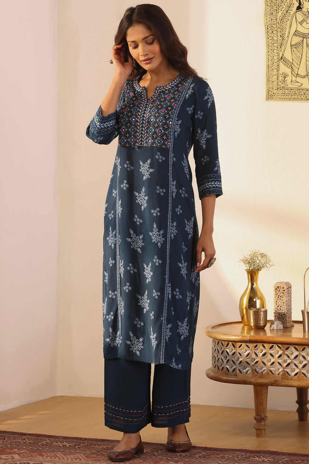 Surplus: Rangrez Nida Kurta