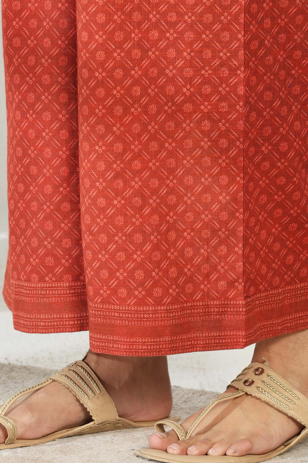 Surplus: Rangrez Saisha Farsi