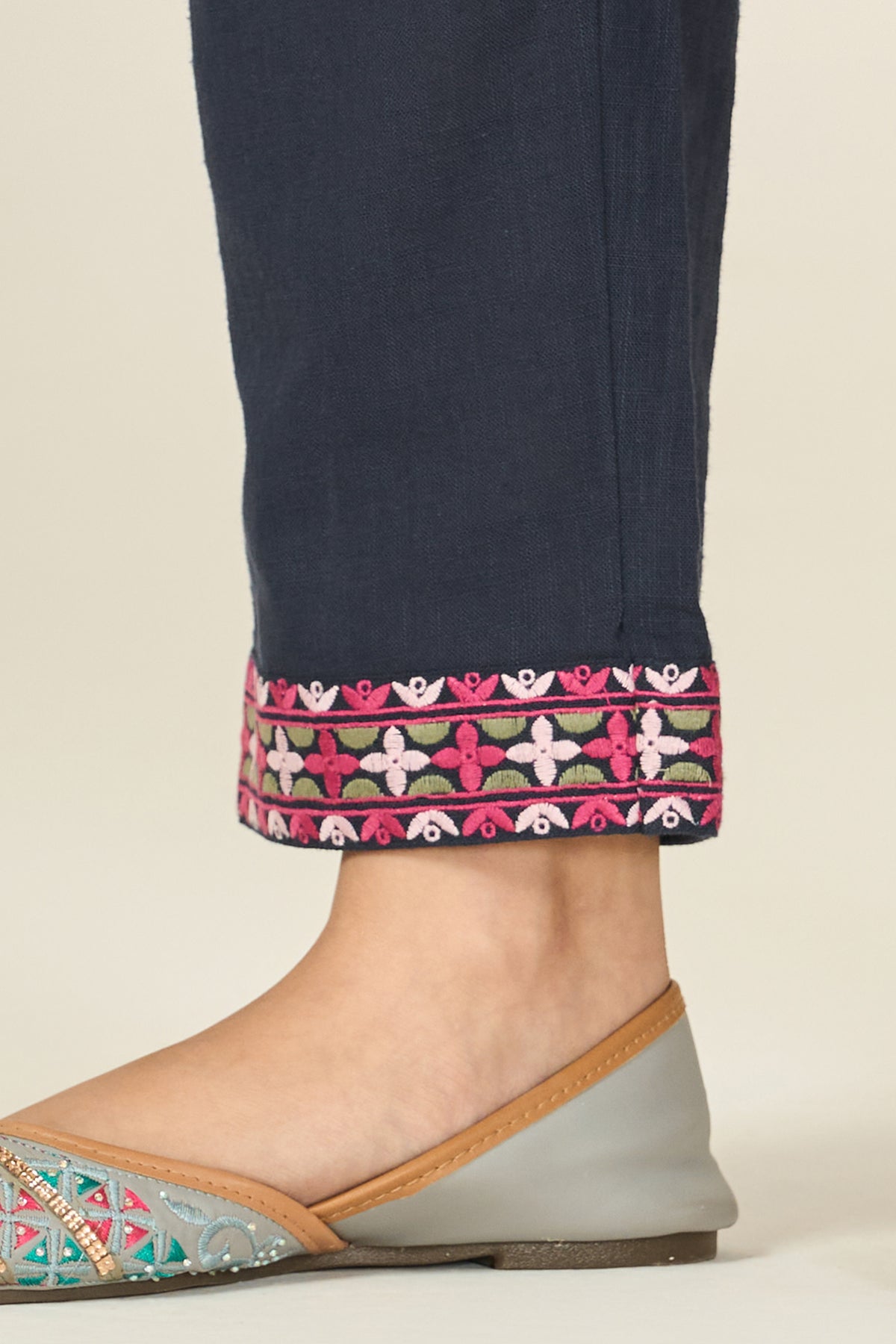 Mehraab Sneha Narrow Pants