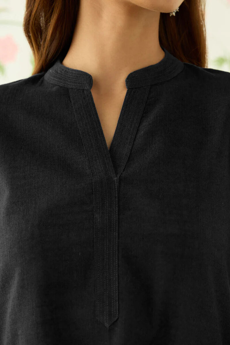 Surplus: Roza Seerat Black Top