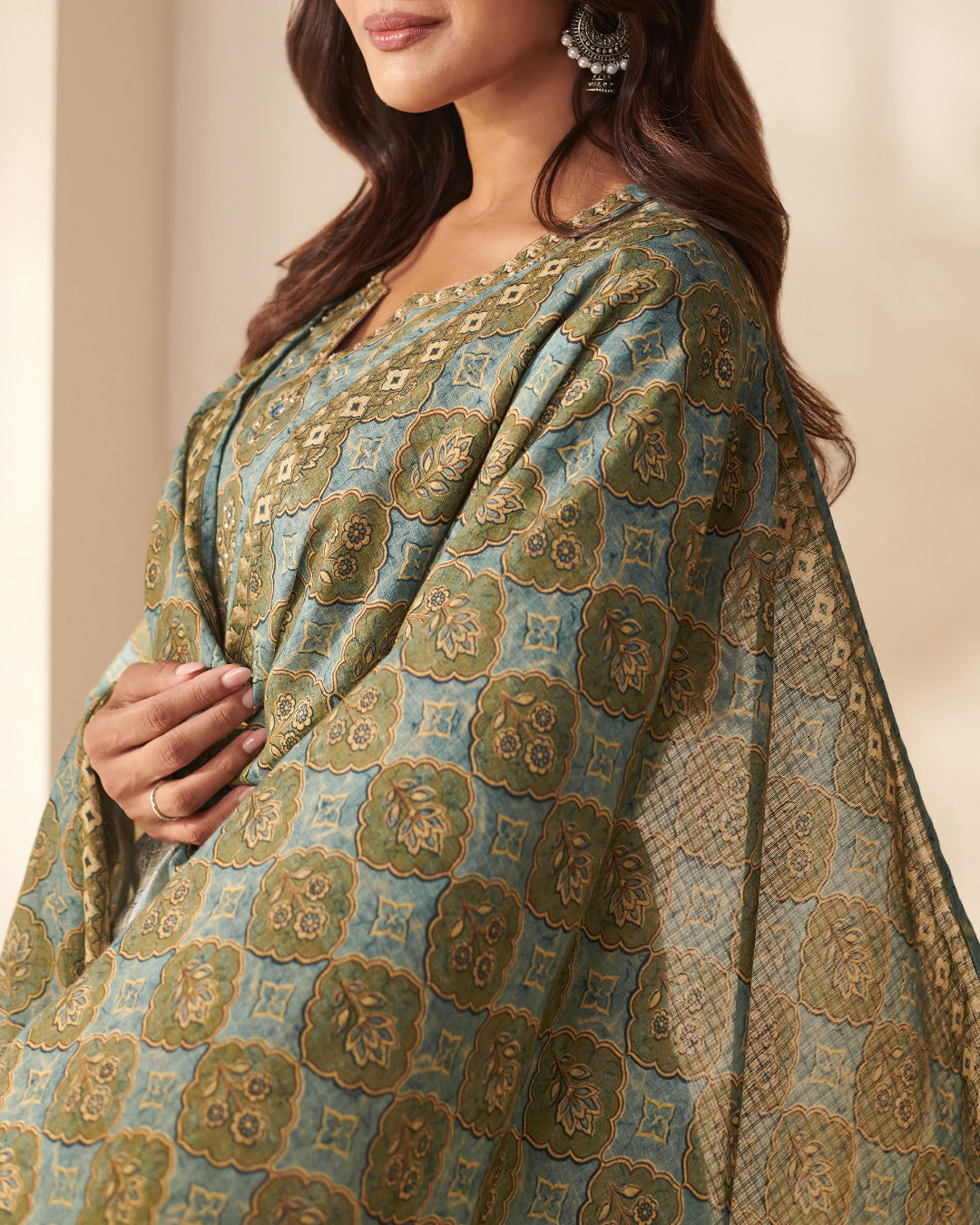 Rangrez Aafiya Blue Dupatta