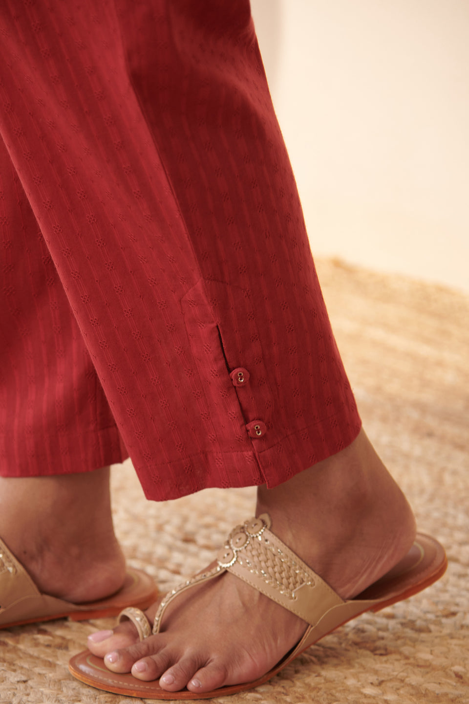 Roza Chaand Anar Red Pants
