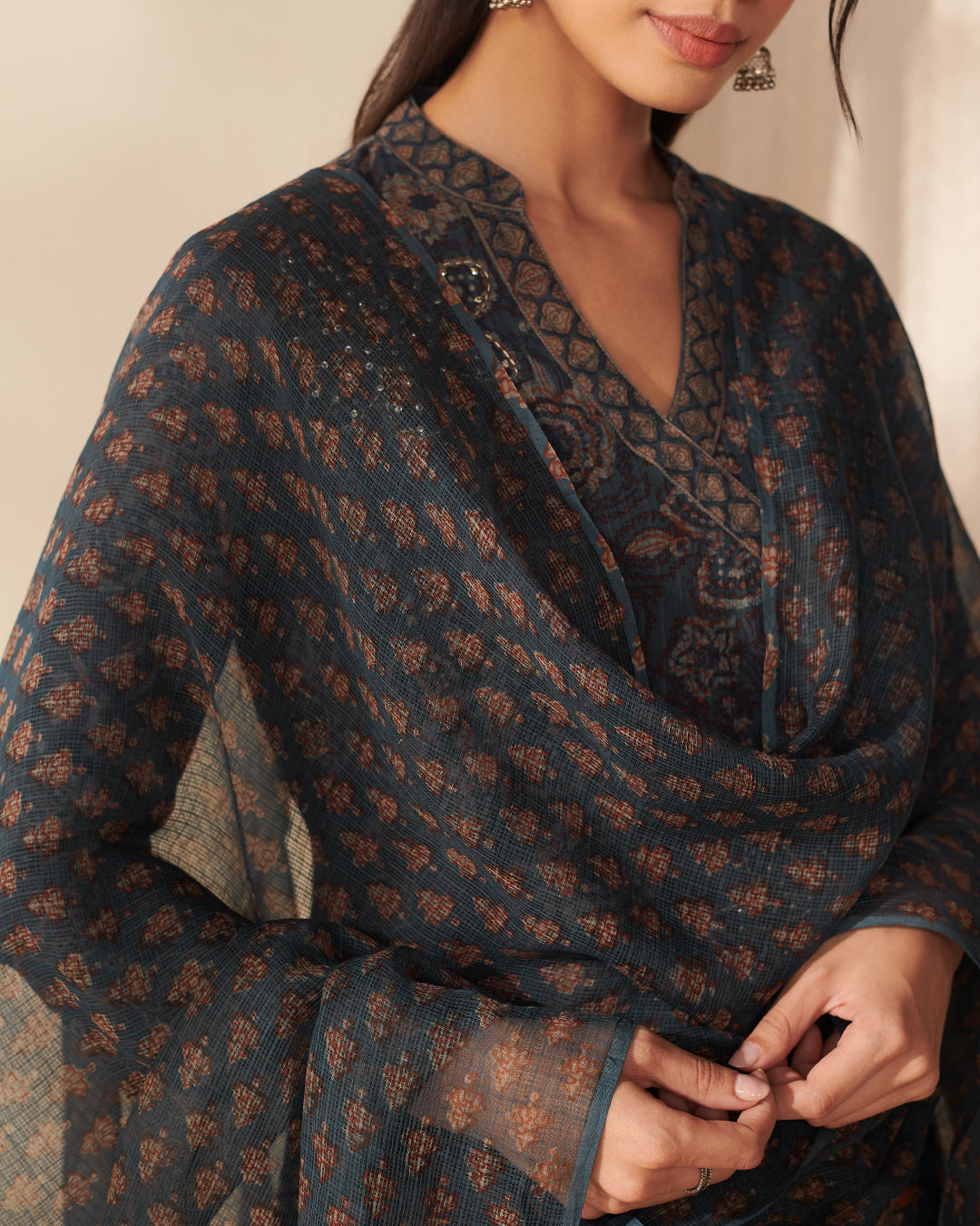 Sehra Ayesha Akola Dabu Dupatta