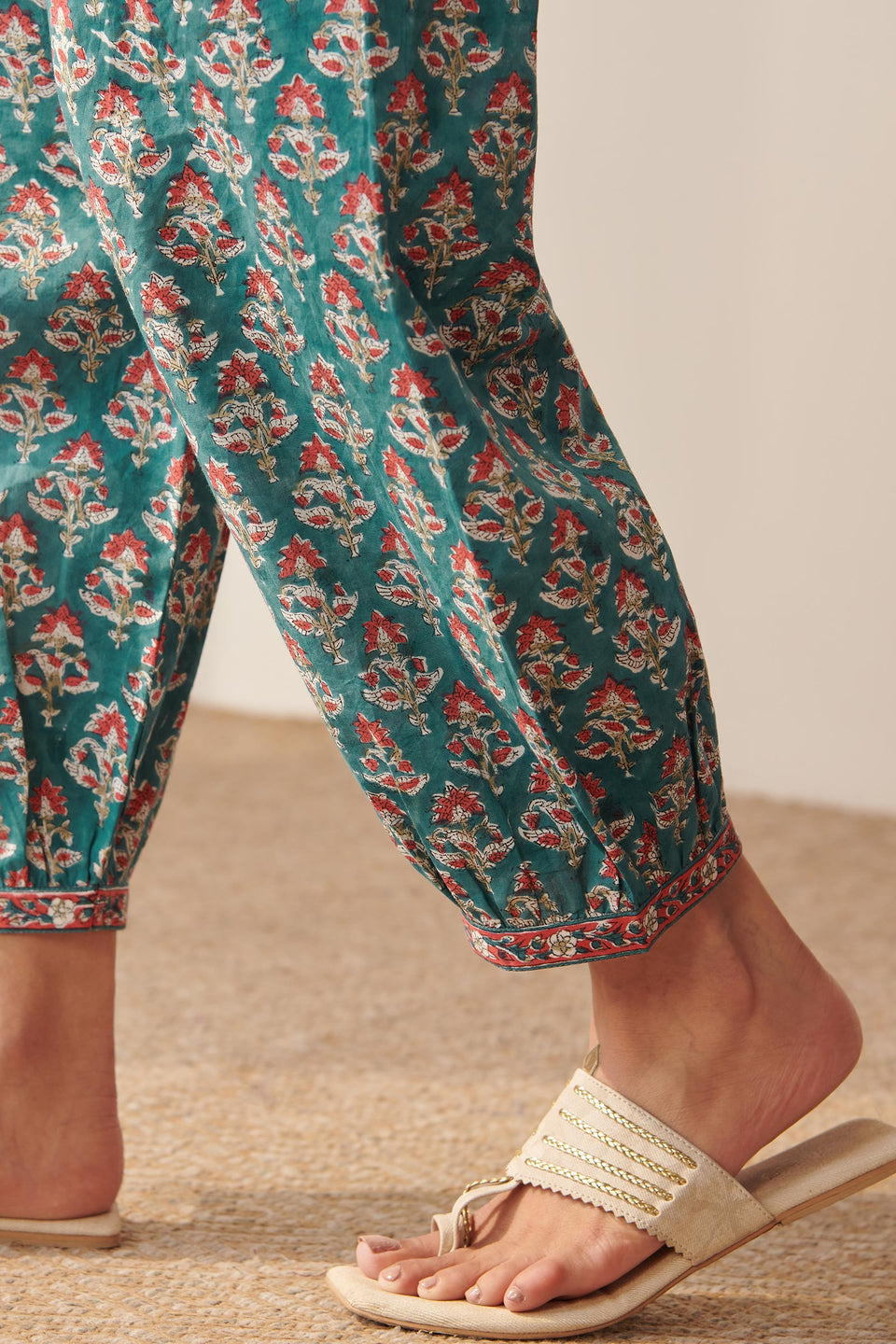 Zahira Farah Sanganeri Izhaar Pants
