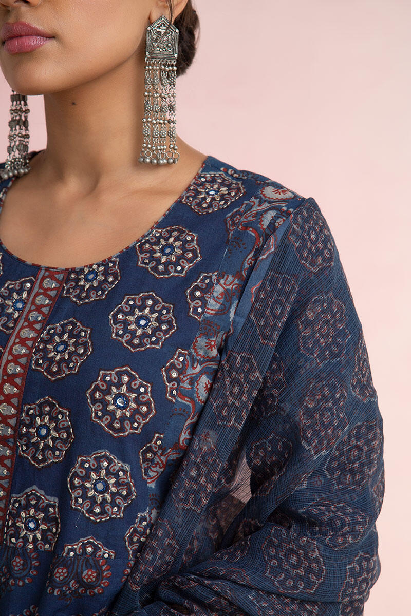 Rehnuma Azarin Kota Dupatta