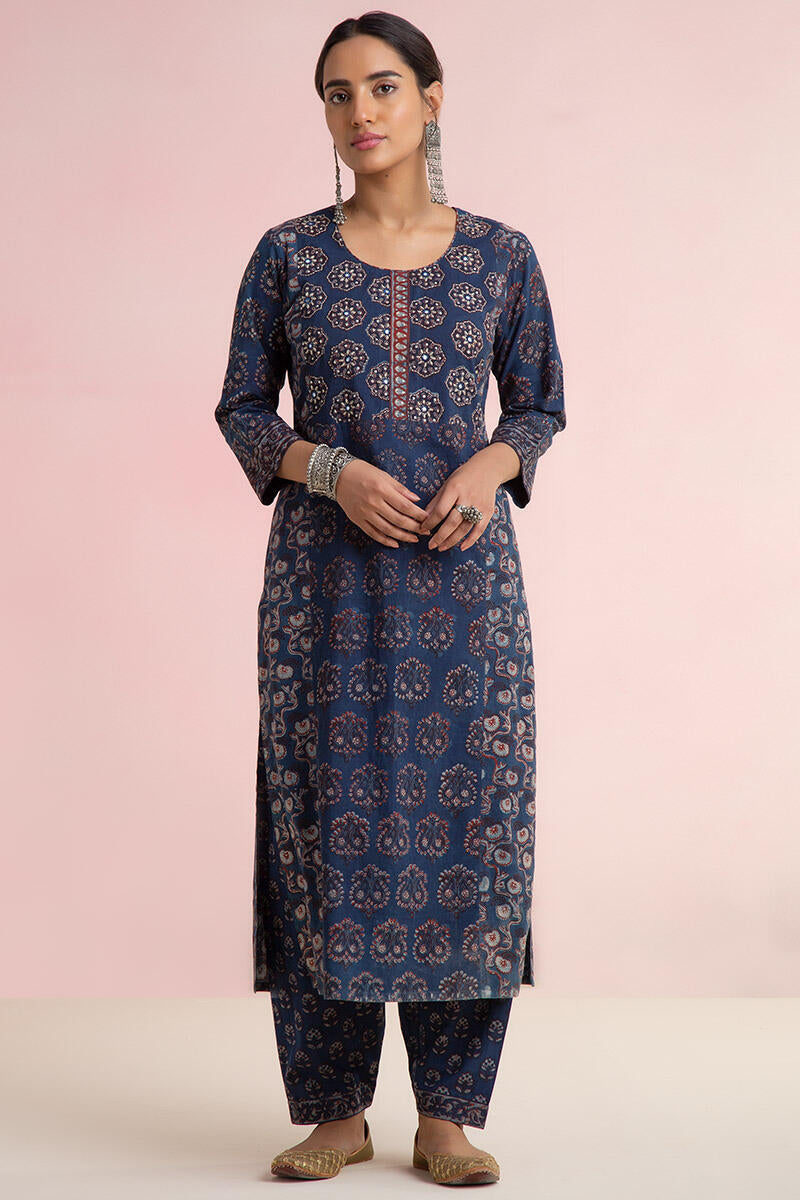 Rehnuma Azarin Kurta
