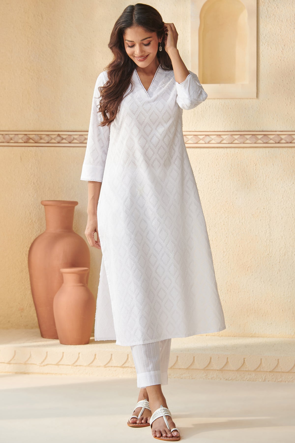 Roza Nargis White Kurta