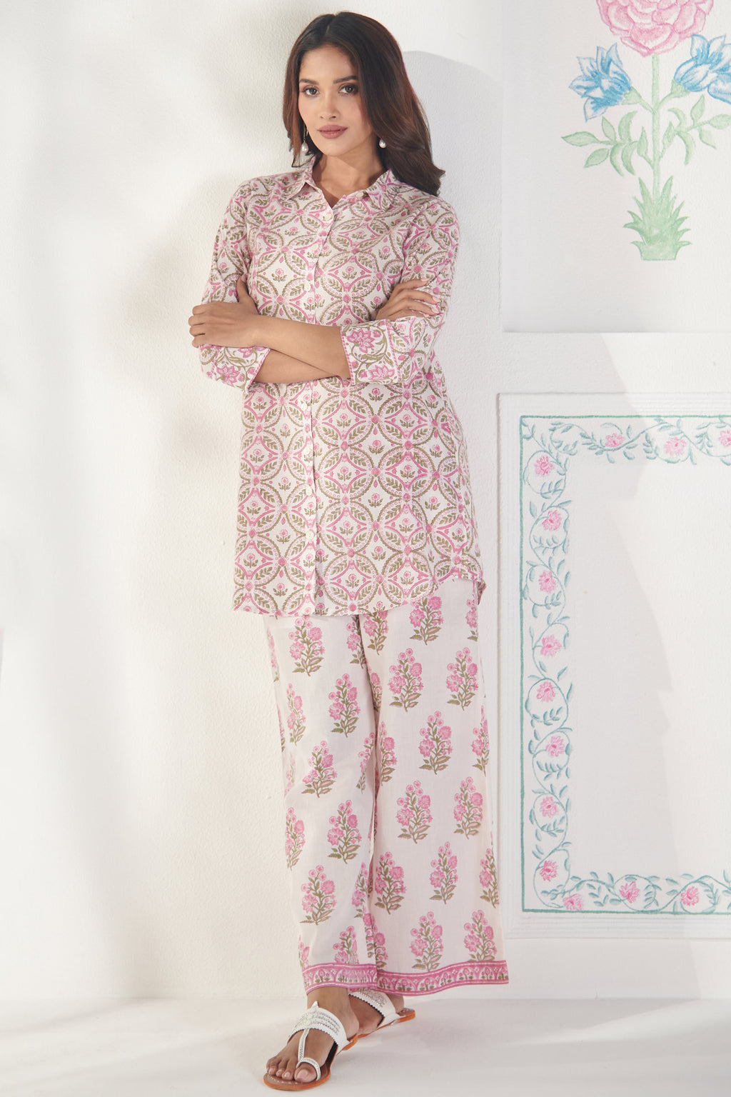 Surplus: Gulbahar Nikhat Sanganeri Lounge Wear-Co-Ord Set