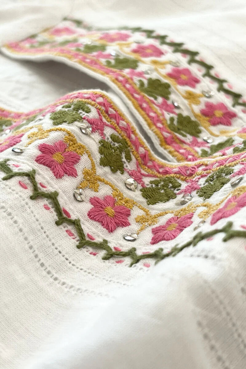 Surplus: Mehraab Sukoon Kurta