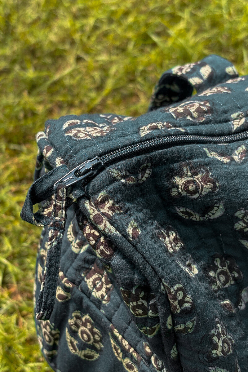 Roza Sabeen Holdall Bag