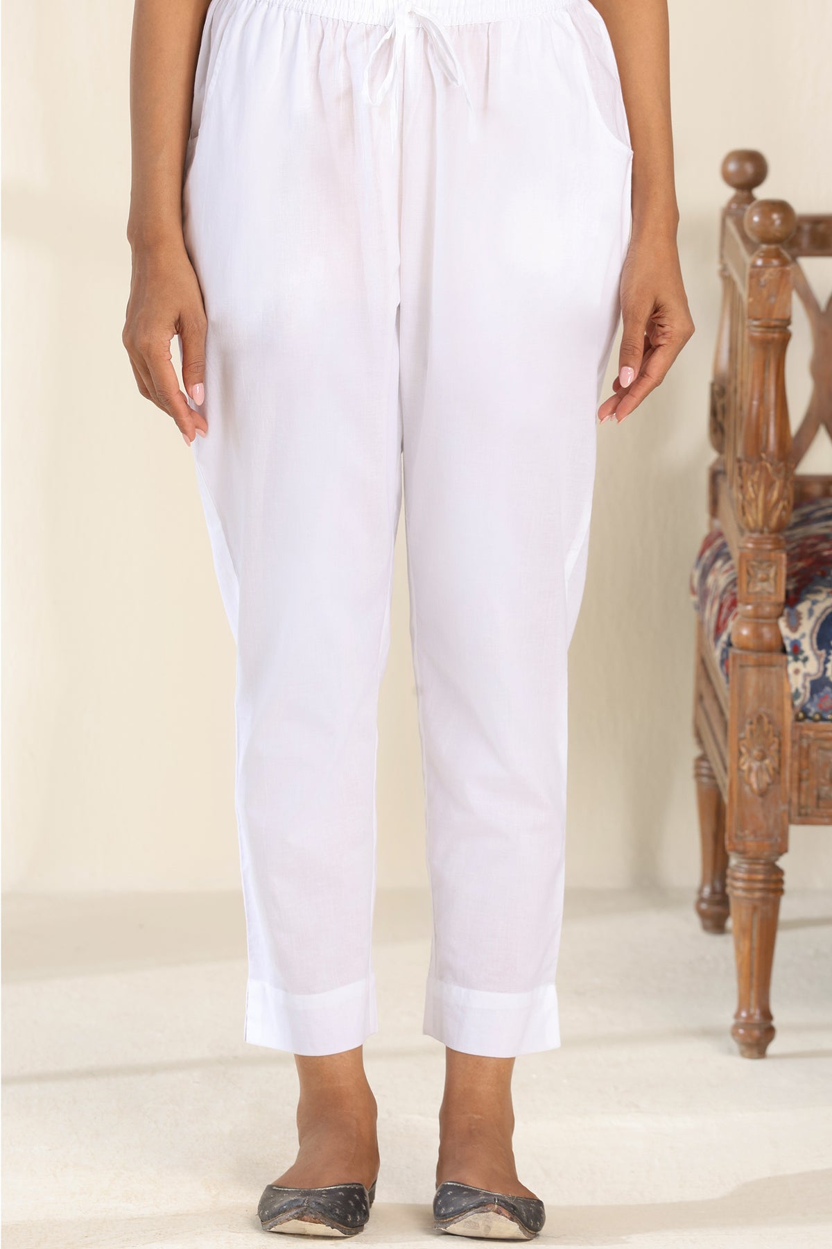 Gulbarg Rumaisa Narrow Pants