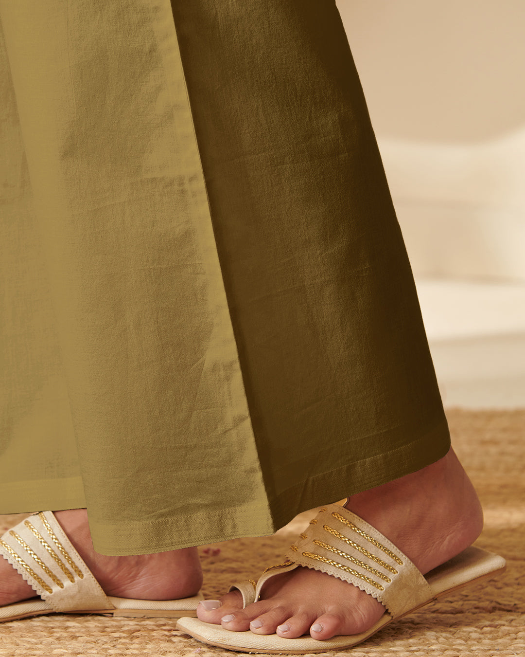 Roza Zoya Olive Green Farsi