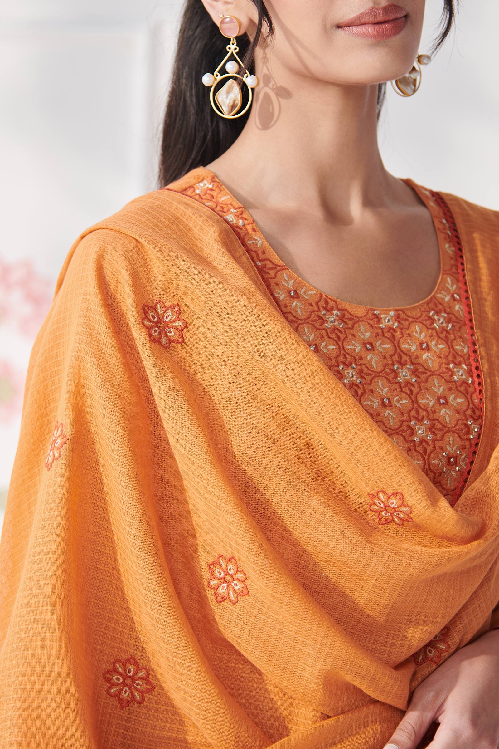Surplus: Mehraab Nahida Orange Dupatta