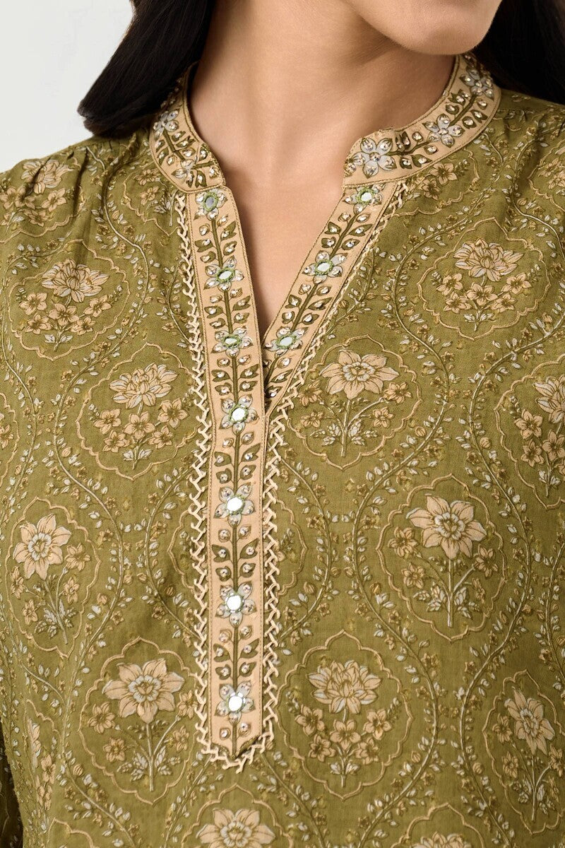 Nasrine Jahan Sanganeri Top