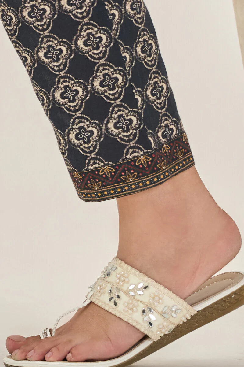 Surplus: Rangrez Zaaida Narrow Pants